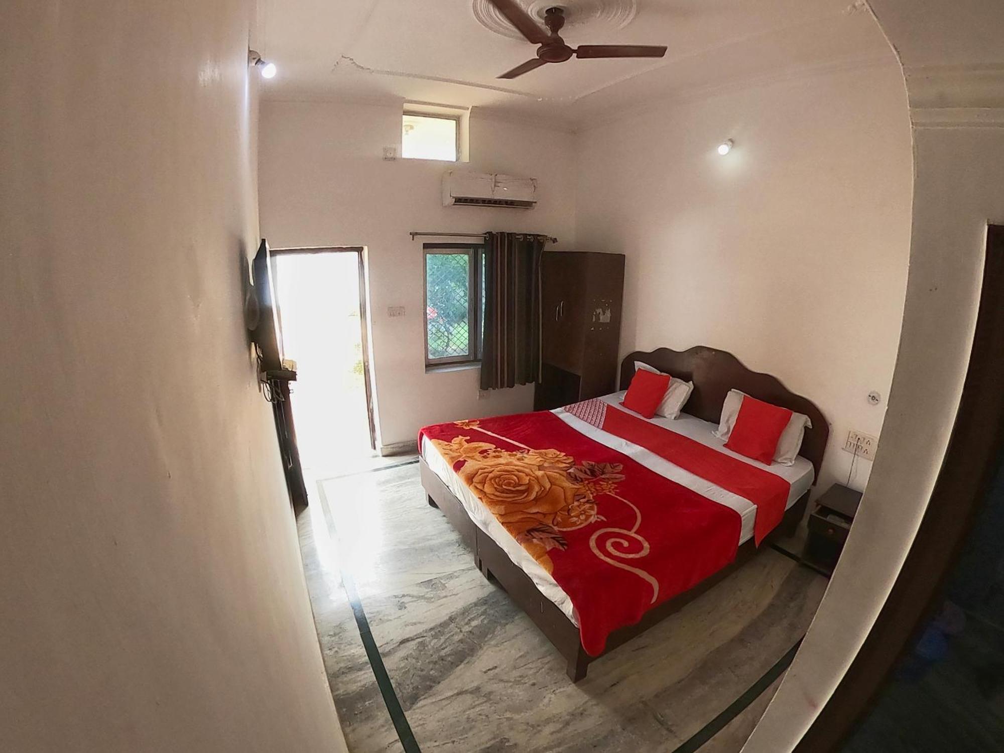 Karma Hostel Khajuraho Luaran gambar