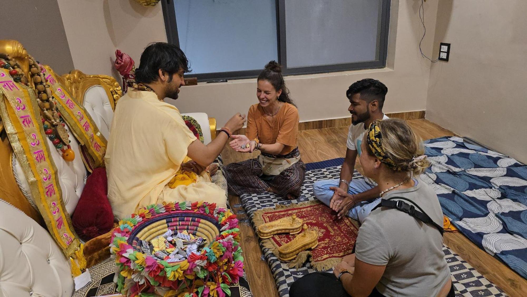 Karma Hostel Khajuraho Luaran gambar