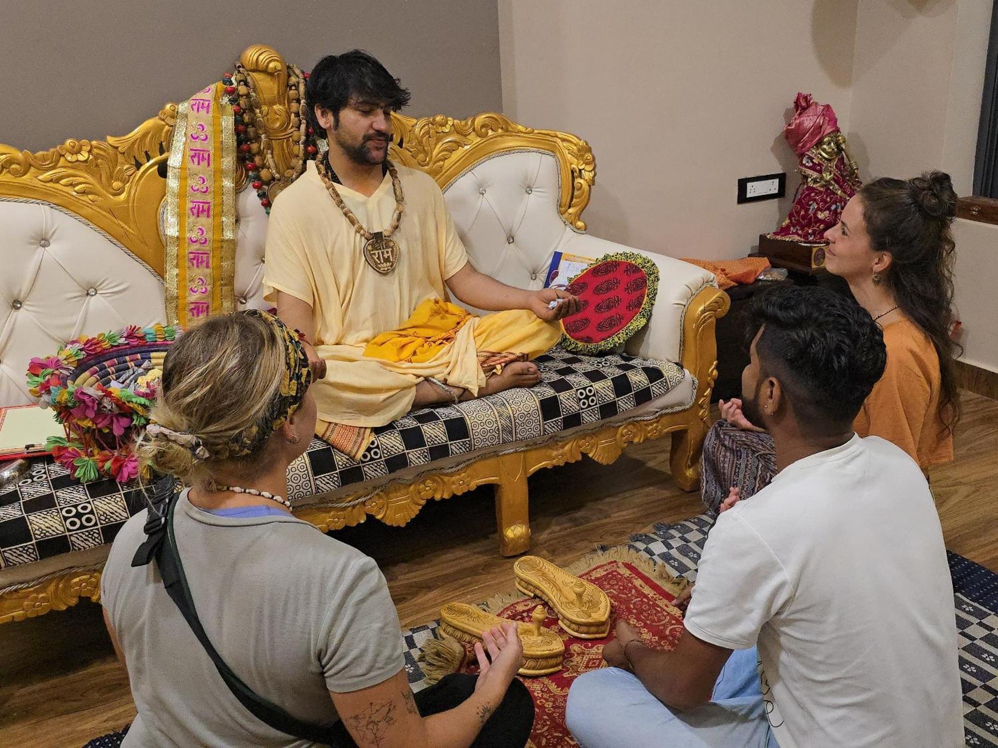 Karma Hostel Khajuraho Luaran gambar